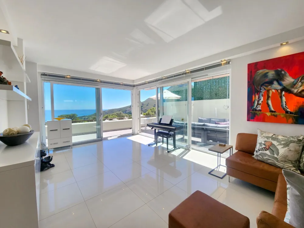 Townhouse sold in Camps Bay - AS1716487 Townhouse sold in Camps Bay - AS1716487