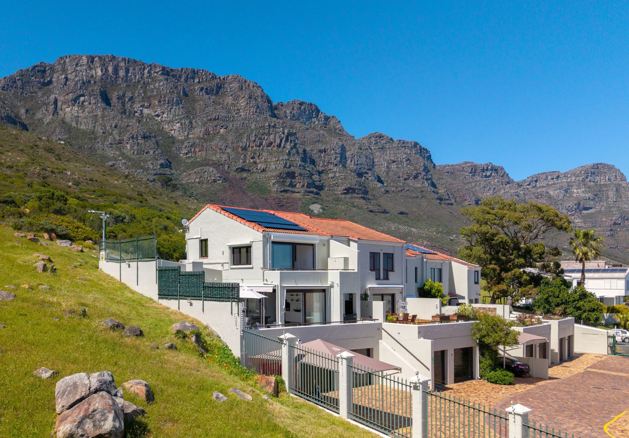 Townhouse for sale in Camps Bay - AS1716487