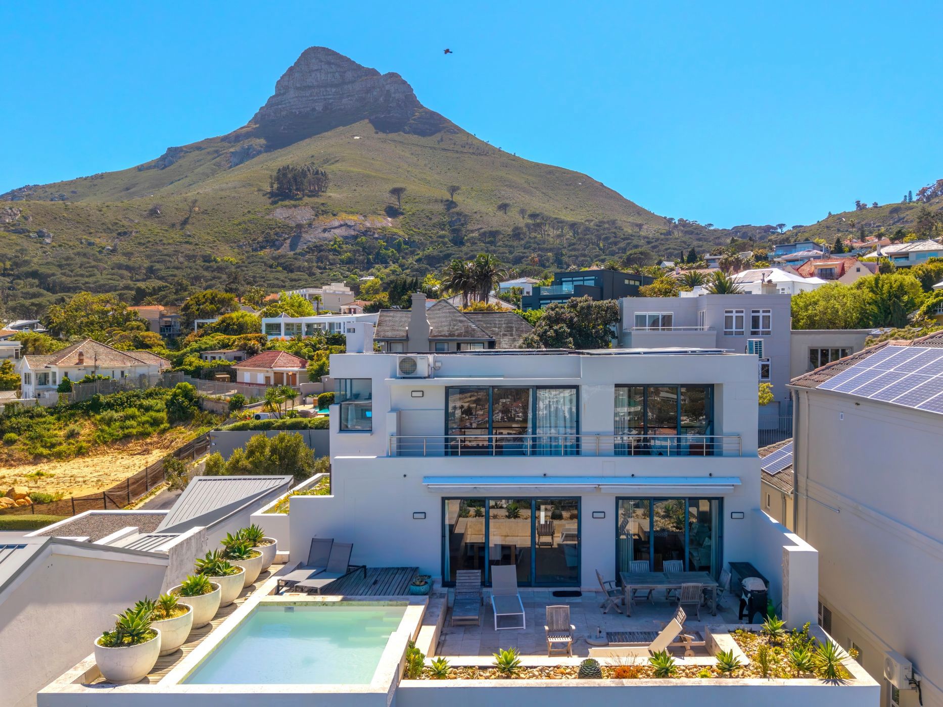 Townhouse for sale in Camps Bay - AS1716984
