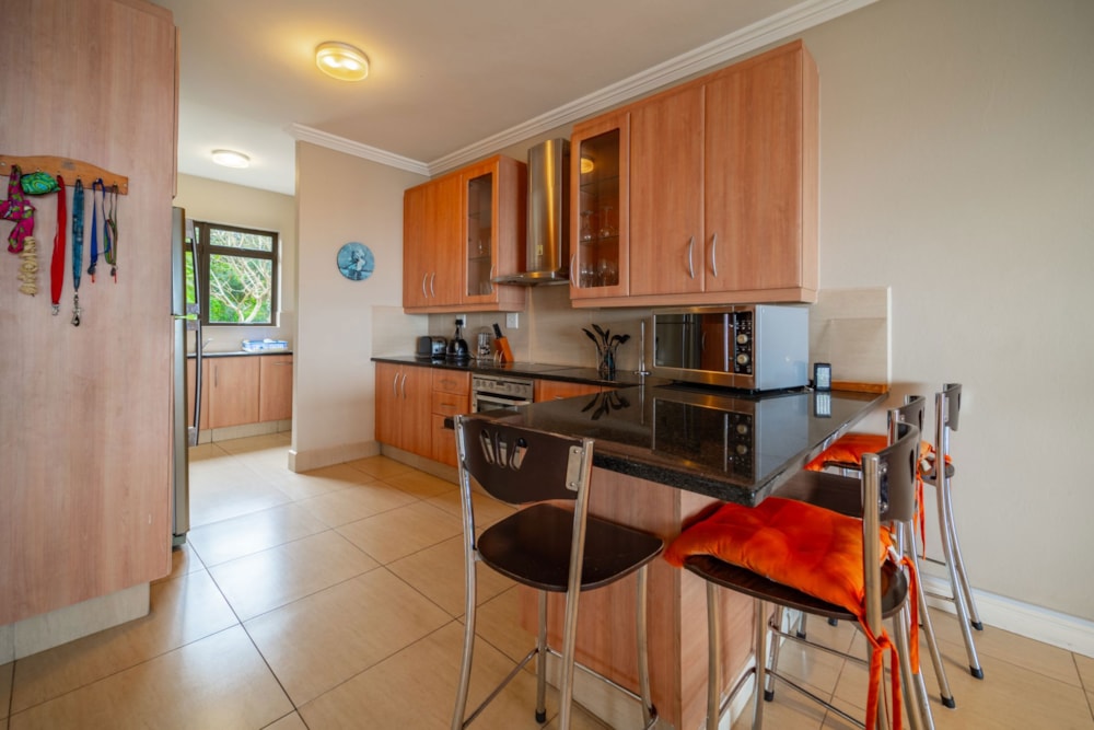Townhouse for sale in Blythedale Beach - 1BD1718754