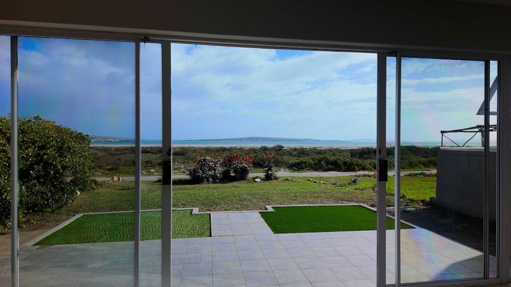 House for sale in Middedorp, Langebaan - LA1717935 House for sale in Middedorp, Langebaan - LA1717935