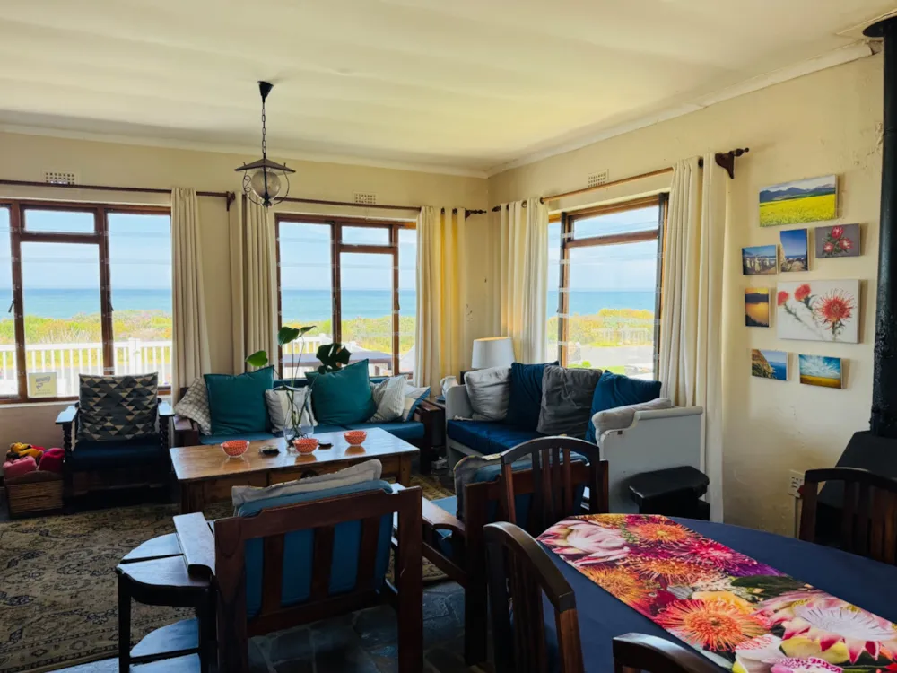 House sold in Kleinmond - KN1720104