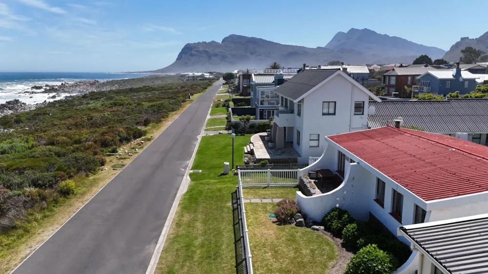 House sold in Kleinmond - KN1720104