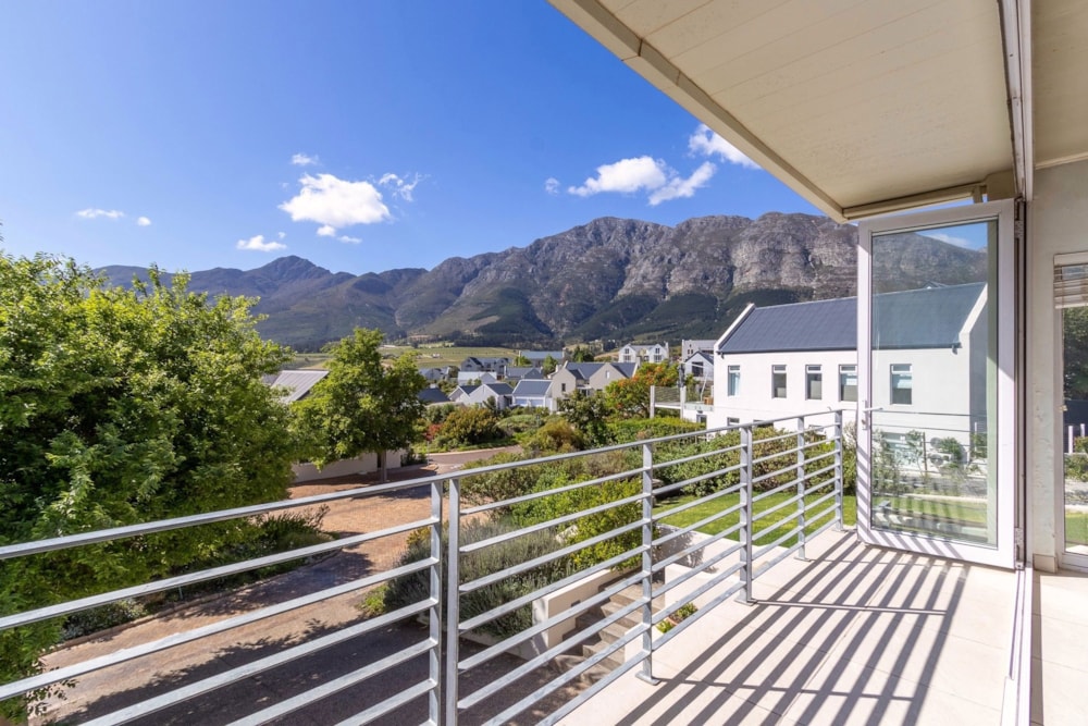 House for sale in Franschhoek - FWI1720600 House for sale in Franschhoek - FWI1720600