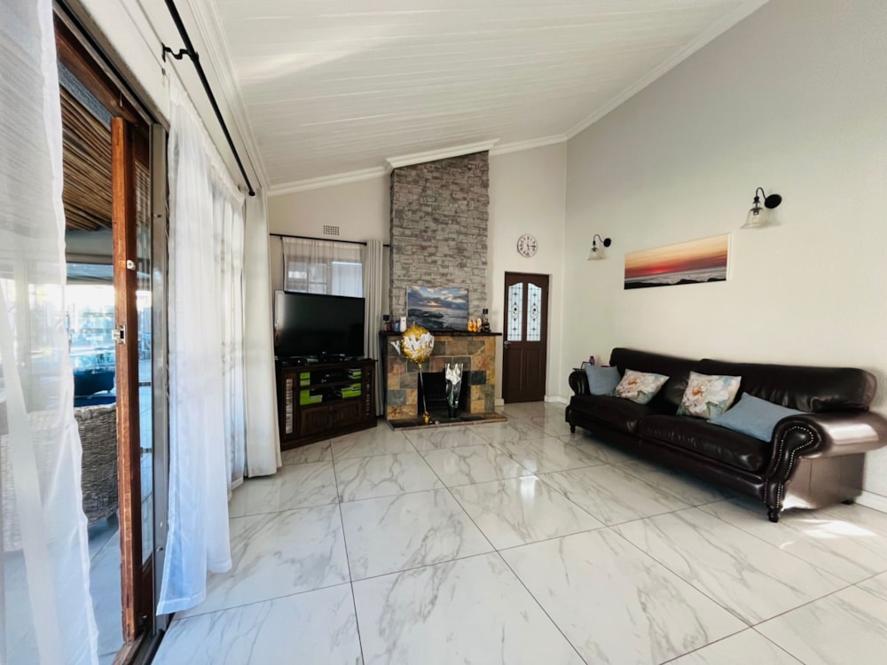 House for sale in Amandelrug, Kuils River - 1KV1717801