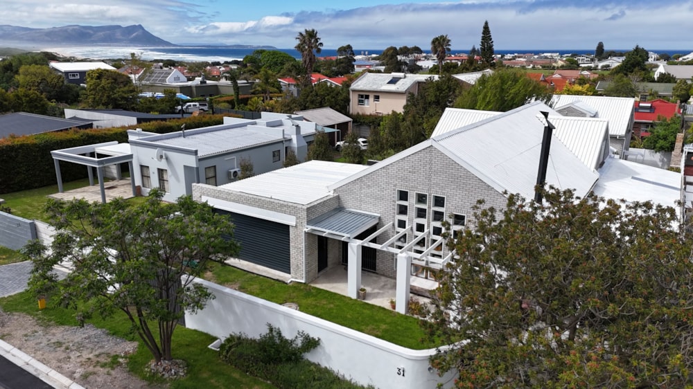 House for sale in Kleinmond - KN1715389 House for sale in Kleinmond - KN1715389