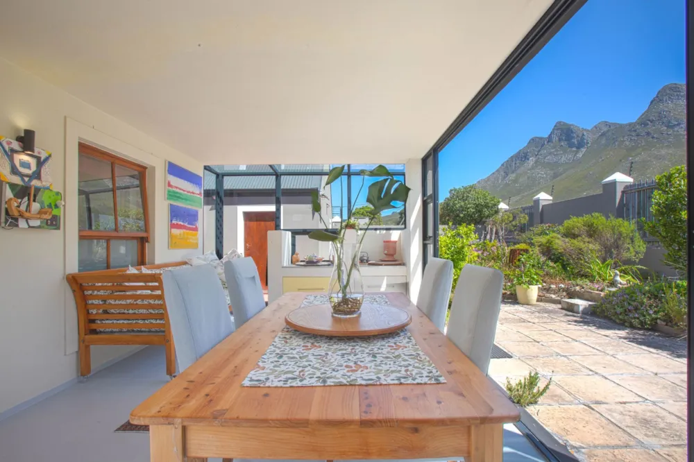 Security complex home sold in Kleinmond - KN1719399