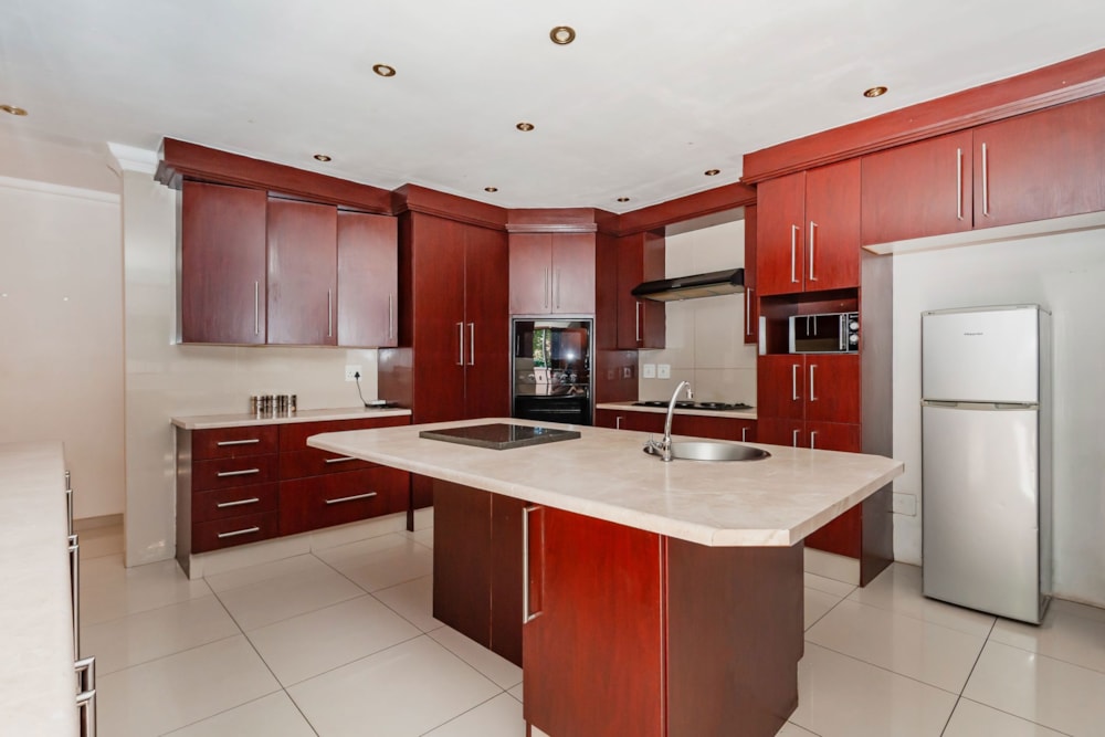 House for sale in Brackendowns - 1GV1716620