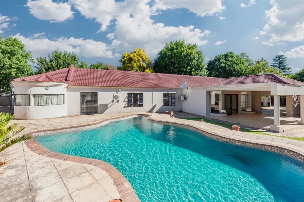 House sold in Brackendowns - 1GV1716620