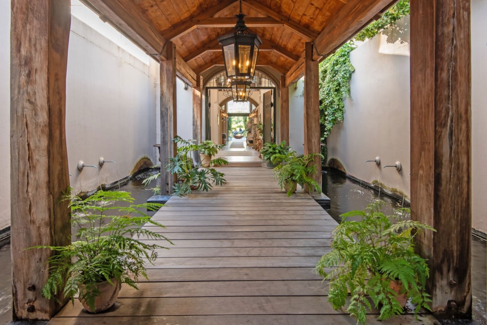 House for sale in Franschhoek Rural - FWI1518787 House for sale in Franschhoek Rural - FWI1518787