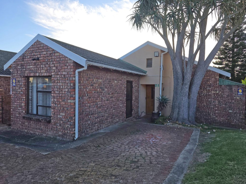 House sold in Strelitzia Park - 1UK1705292