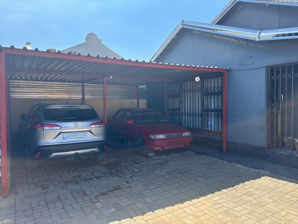 House for sale in Bloemanda - 1BX1716718