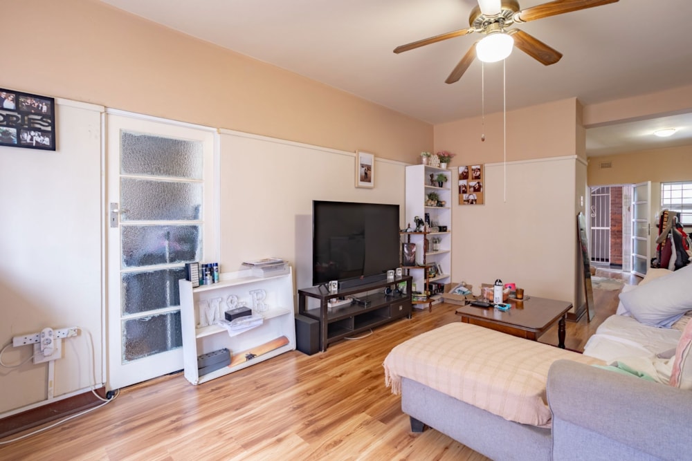 Apartment for sale in Bulwer, Durban - 1DA1719161 Apartment for sale in Bulwer, Durban - 1DA1719161