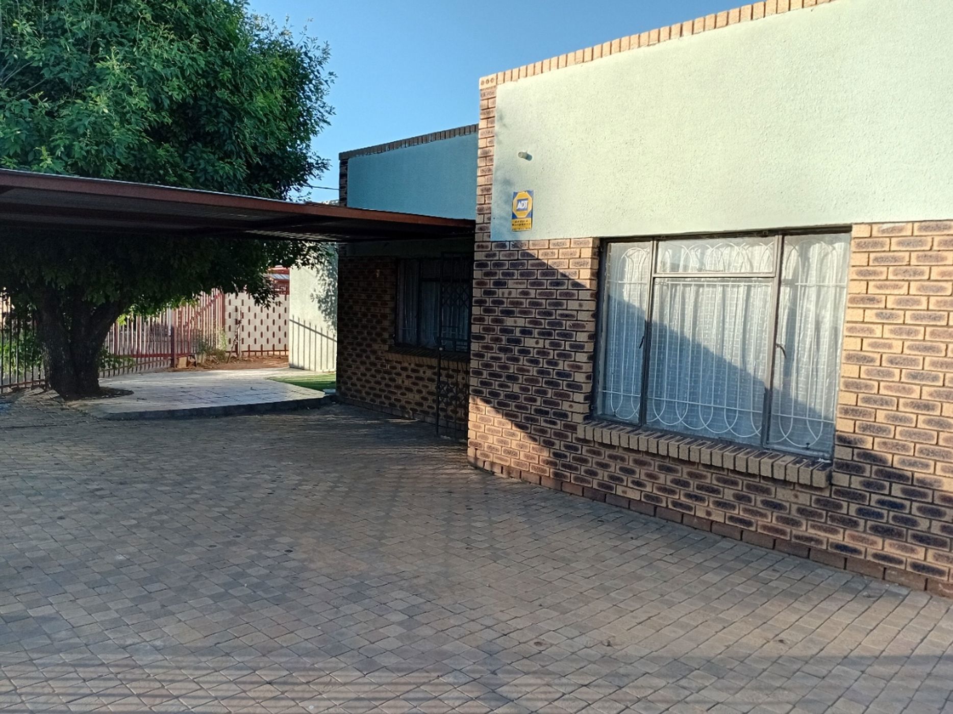 House for sale in Bloemside - 1BX1717776