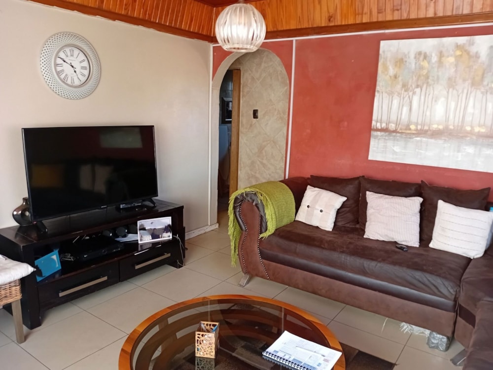 House for sale in Bloemside - 1BX1717776