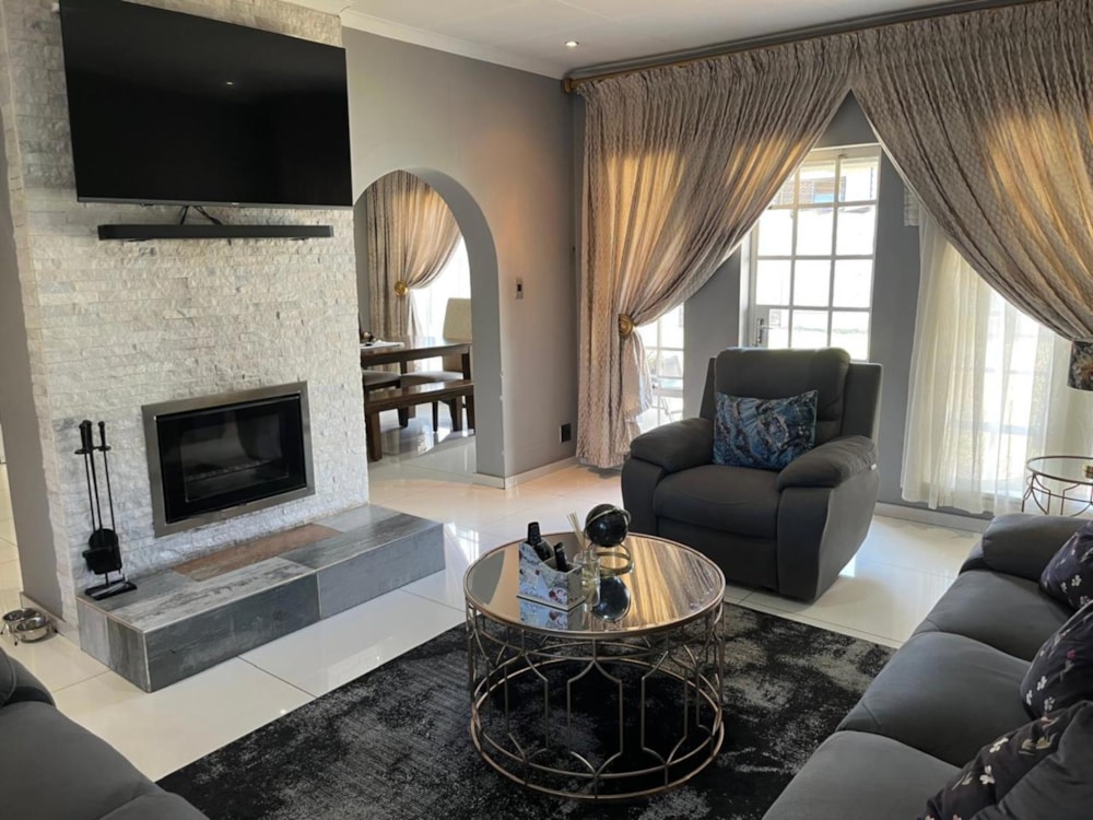 House for sale in Ridgeway - 1GV1717046 House for sale in Ridgeway - 1GV1717046