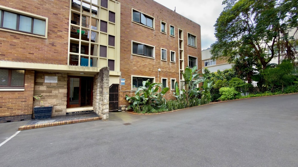 Apartment for sale in Bulwer, Durban - 1DA1720154 Apartment for sale in Bulwer, Durban - 1DA1720154