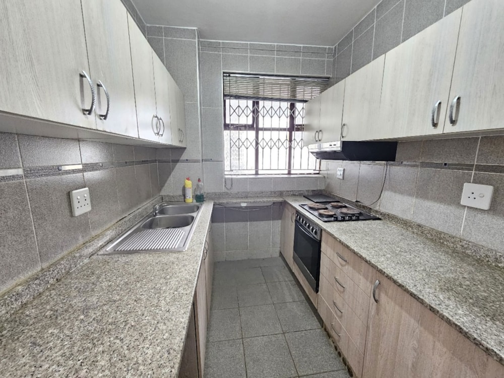 Apartment for sale in North Beach Durban - 1DA1717683 Apartment for sale in North Beach Durban - 1DA1717683