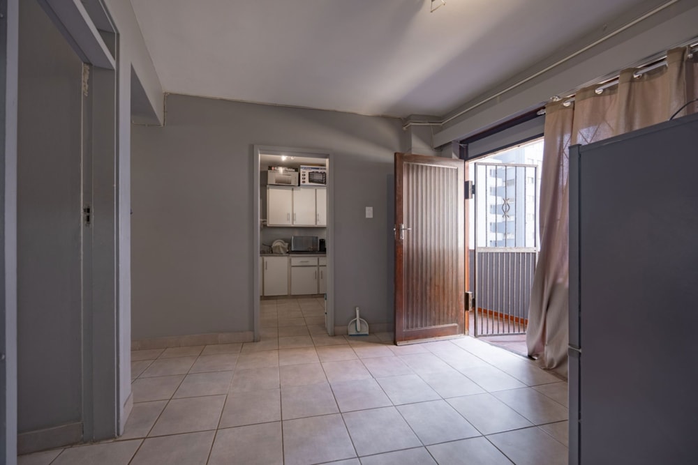 Apartment for sale in South Beach Durban - 1DA1719593 Apartment for sale in South Beach Durban - 1DA1719593