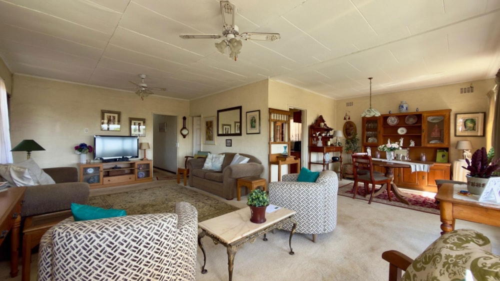 House for sale in Glenmore - 1DA1717058 House for sale in Glenmore - 1DA1717058