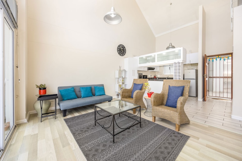 Penthouse apartment for sale in Tygervalley Waterfront - DBV1717503