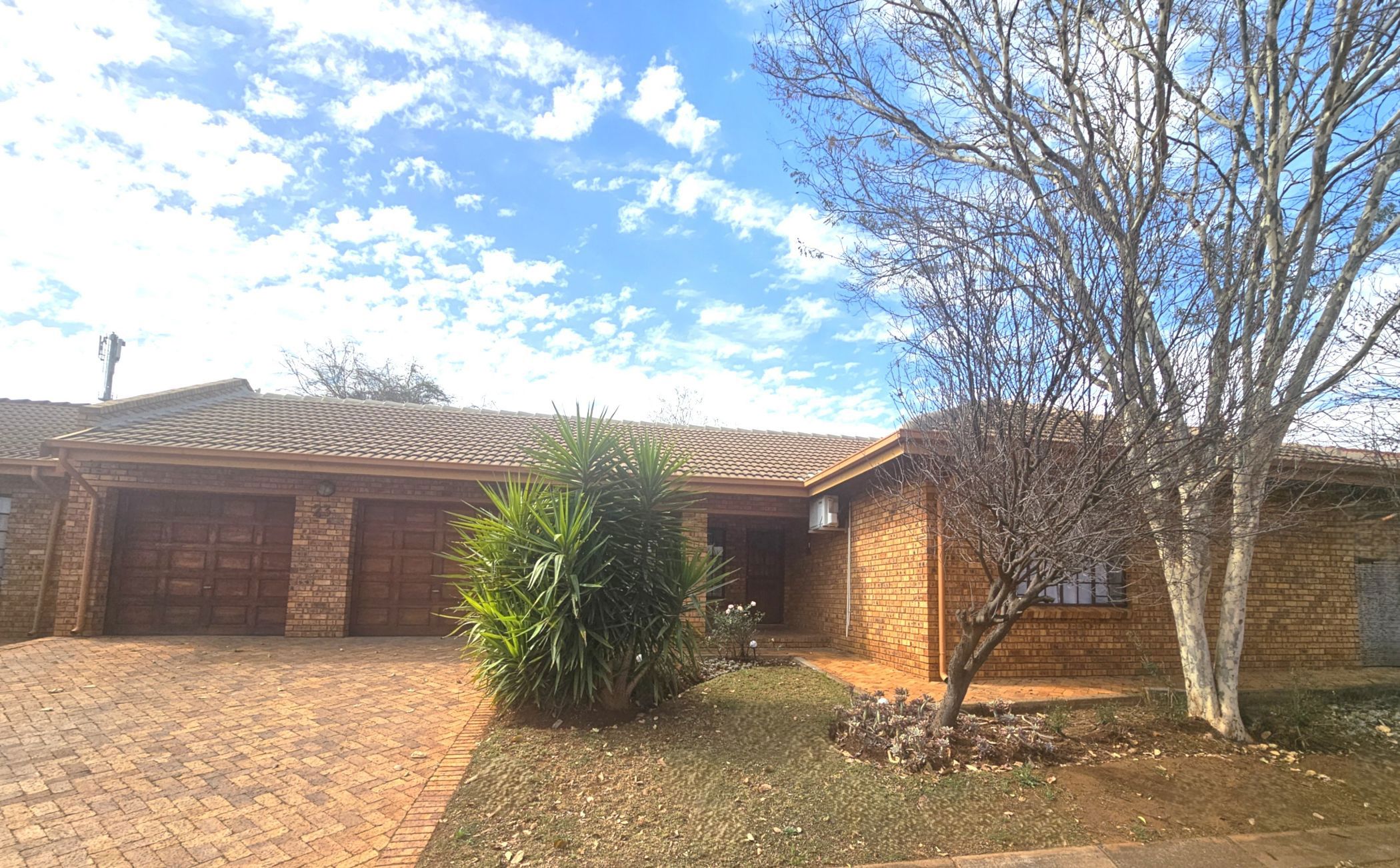 Security complex home for sale in Melodie - 1HR1712237