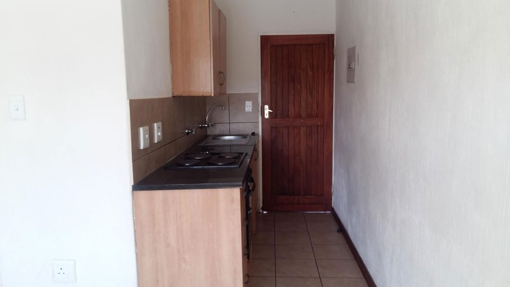 Apartment for sale in Kempton Park - KTP1716773 Apartment for sale in Kempton Park - KTP1716773