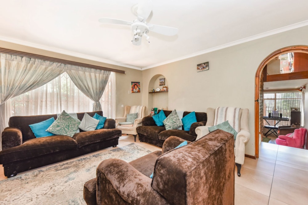 House for sale in Paulshof - FW1718318 House for sale in Paulshof - FW1718318