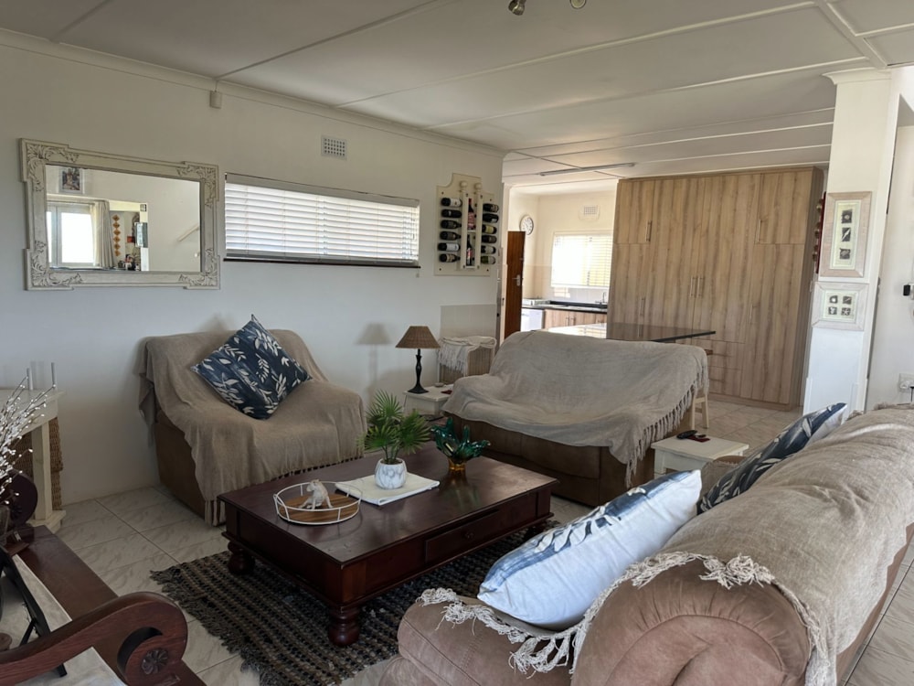 Double-storey house for sale in Leisure Bay - 1PD1717677 Double-storey house for sale in Leisure Bay - 1PD1717677