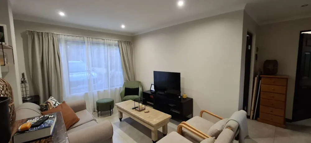 Apartment let in Hillcrest Park - 1KF1717994