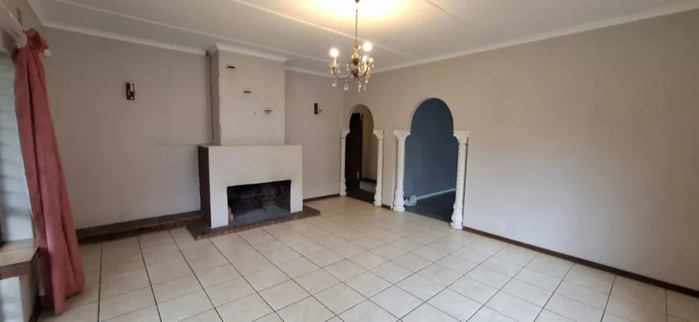 House let in Crestview - 1KF1718914