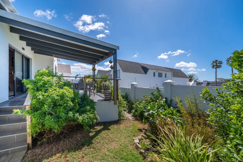 House sold in Village - 1SA1719127