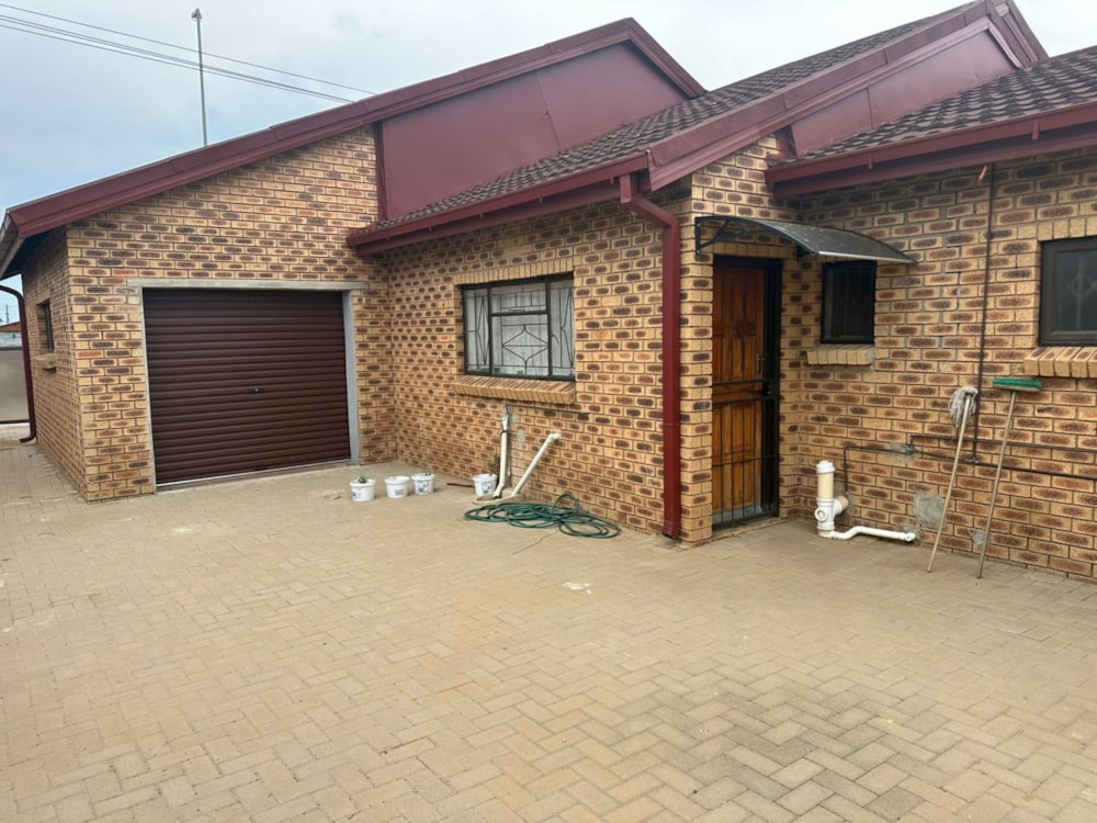 House for sale in Rocklands, Kagisanong - 1BX1719855