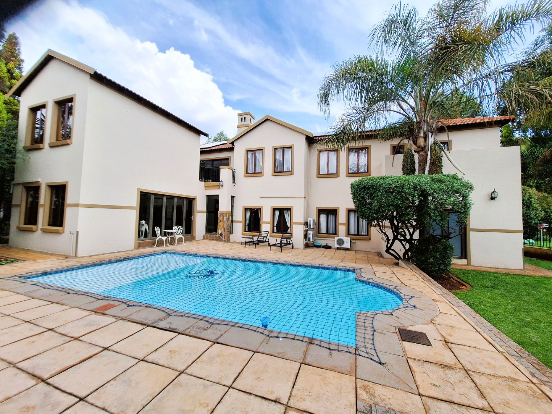 Security estate home for sale in Midstream Estate - CN1714575