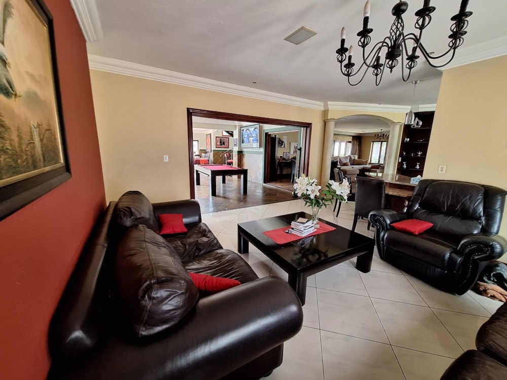 Security estate home for sale in Midstream Estate - CN1714575