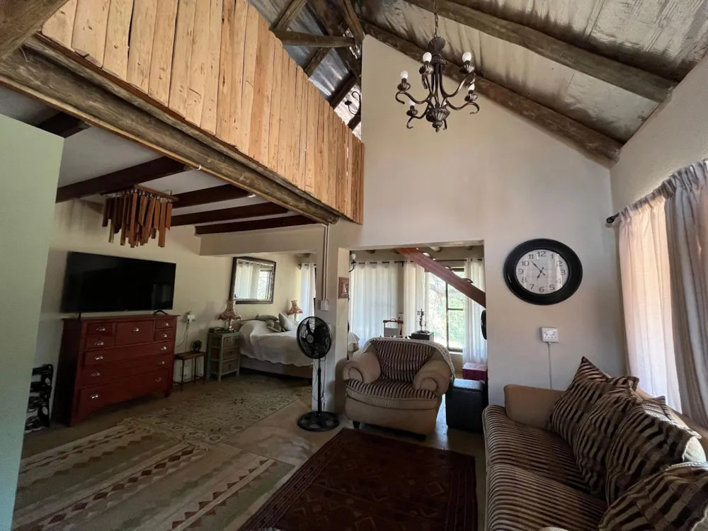Bachelor apartment let in Hoedspruit - 1HS1719039 Bachelor apartment let in Hoedspruit - 1HS1719039