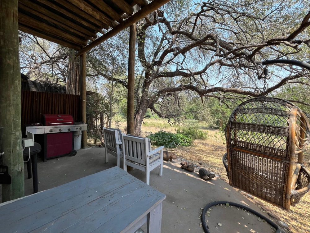 Bachelor apartment to rent in Hoedspruit - 1HS1719039 Bachelor apartment to rent in Hoedspruit - 1HS1719039