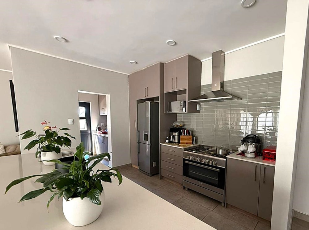 Townhouse for sale in Woodland Hills Bergendal - 1BX1718388