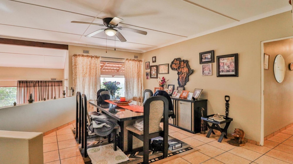 House for sale in Illovo Glen - 1WB1717116 House for sale in Illovo Glen - 1WB1717116