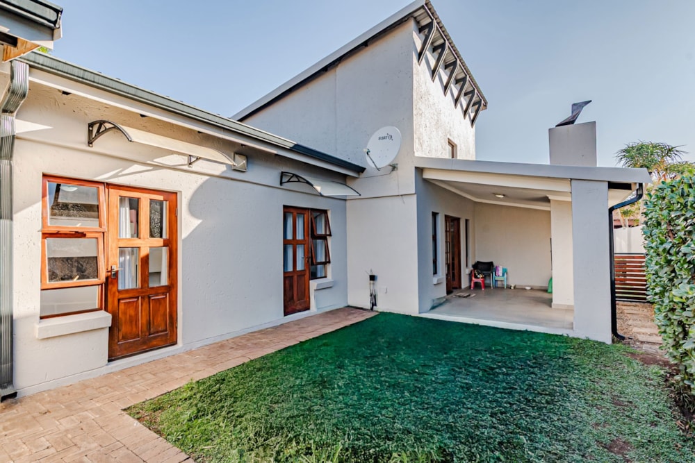 Security estate home for sale in Willow Acres - PT1718488 Security estate home for sale in Willow Acres - PT1718488