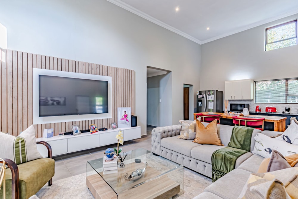 Security estate home for sale in Willow Acres - PT1718488