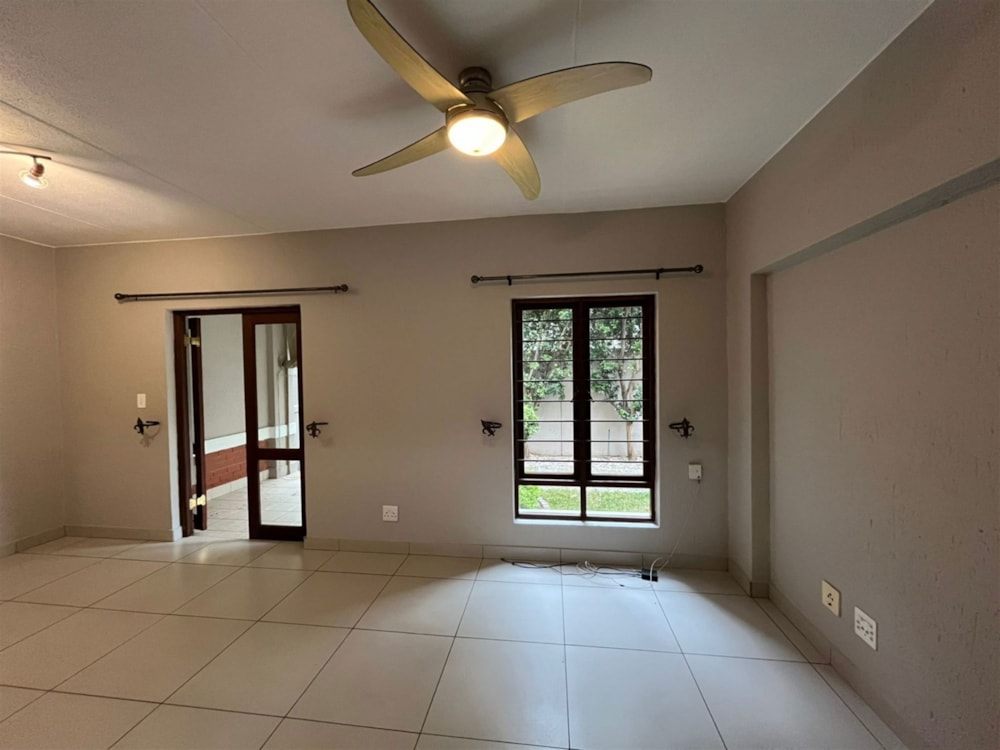 Garden apartment to rent in Broadacres - FYL1714009 Garden apartment to rent in Broadacres - FYL1714009