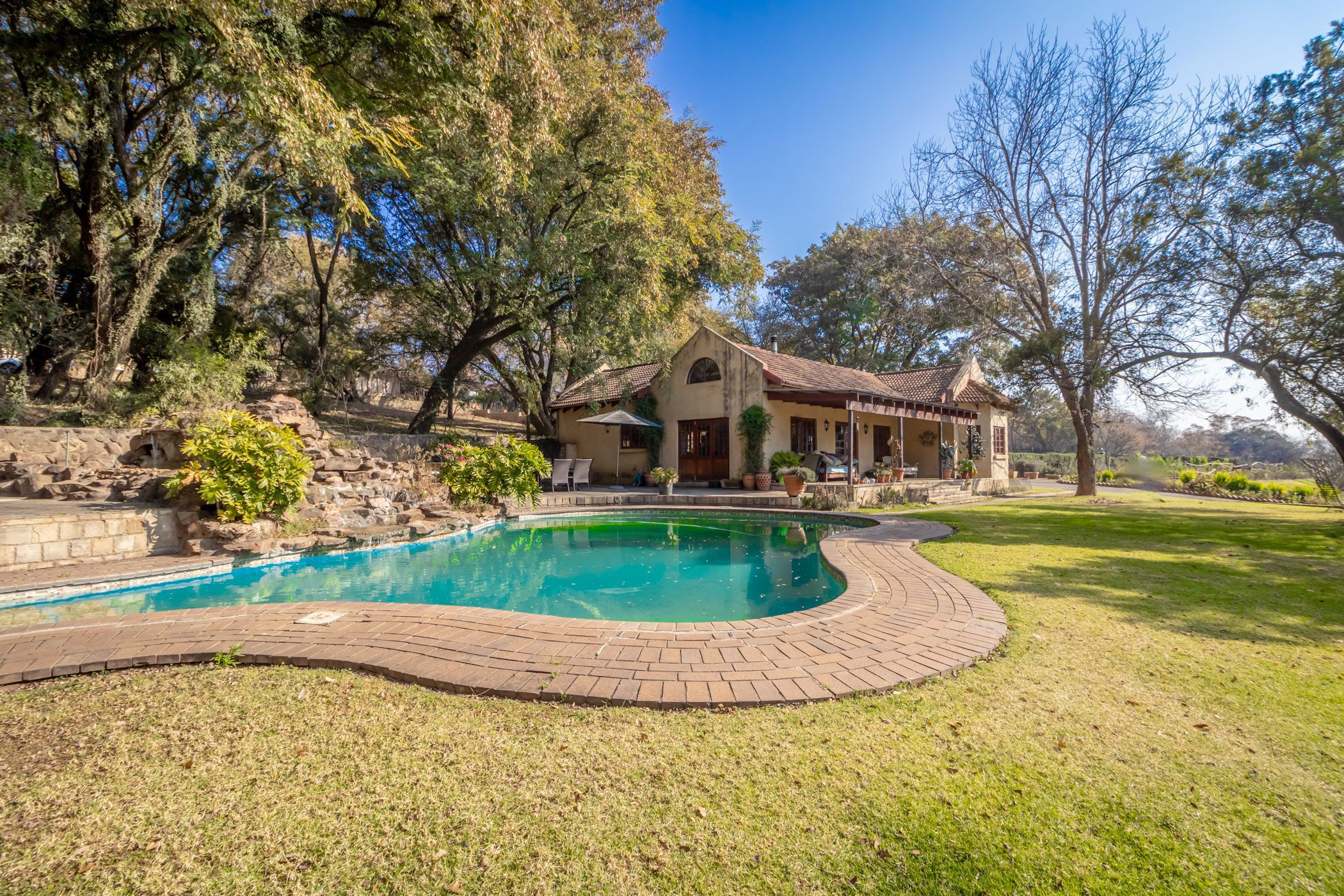 Mixed use farm for sale in Muldersdrift - 1KR1716908