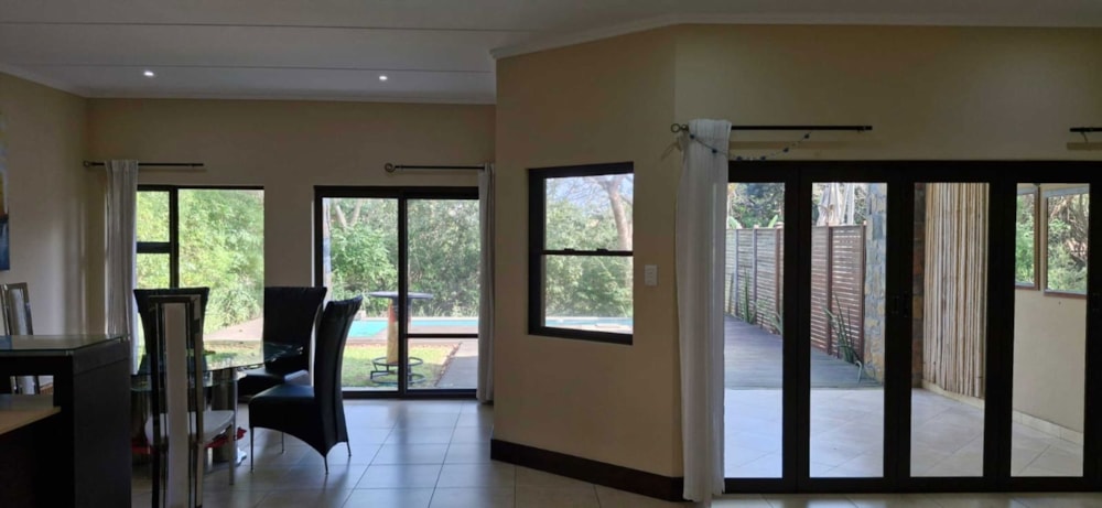 Townhouse for sale in Zimbali Estate - 1BD1718291
