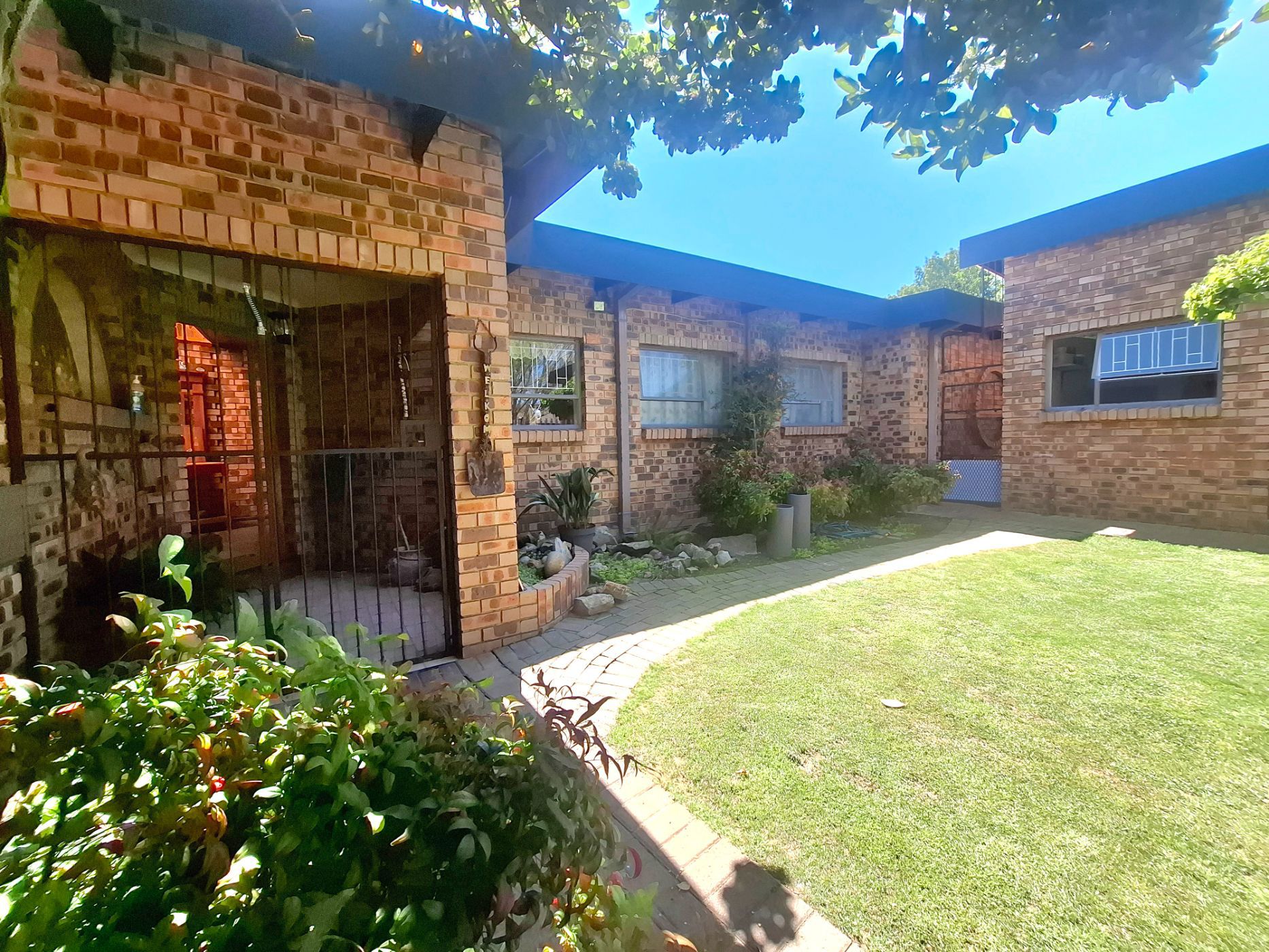House in Dihlabeng Local Municipality, La Provence, Dihlabeng Ward 10 - View 3