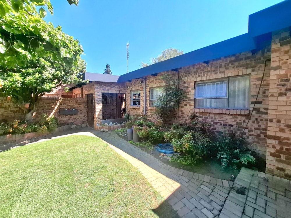 House for sale in La Provence - 1BTH1716897