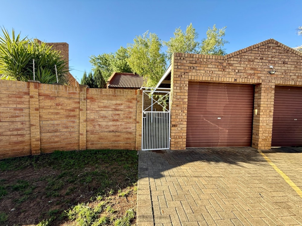 Townhouse for sale in Langenhovenpark - 1BX1717703