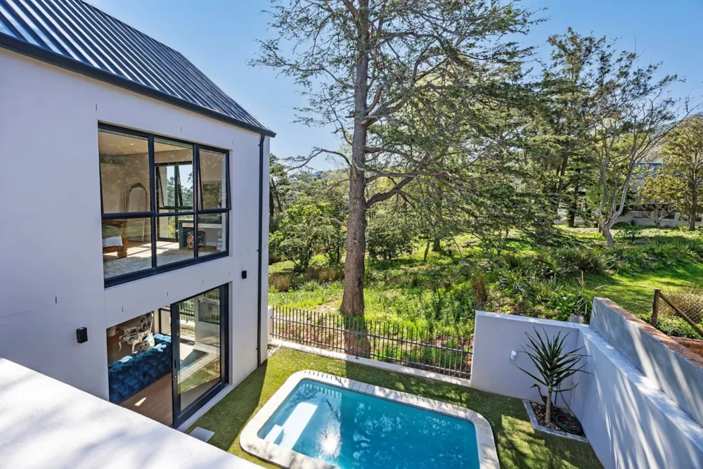 Security complex home sold in Worlds View, Somerset West - SW1713404