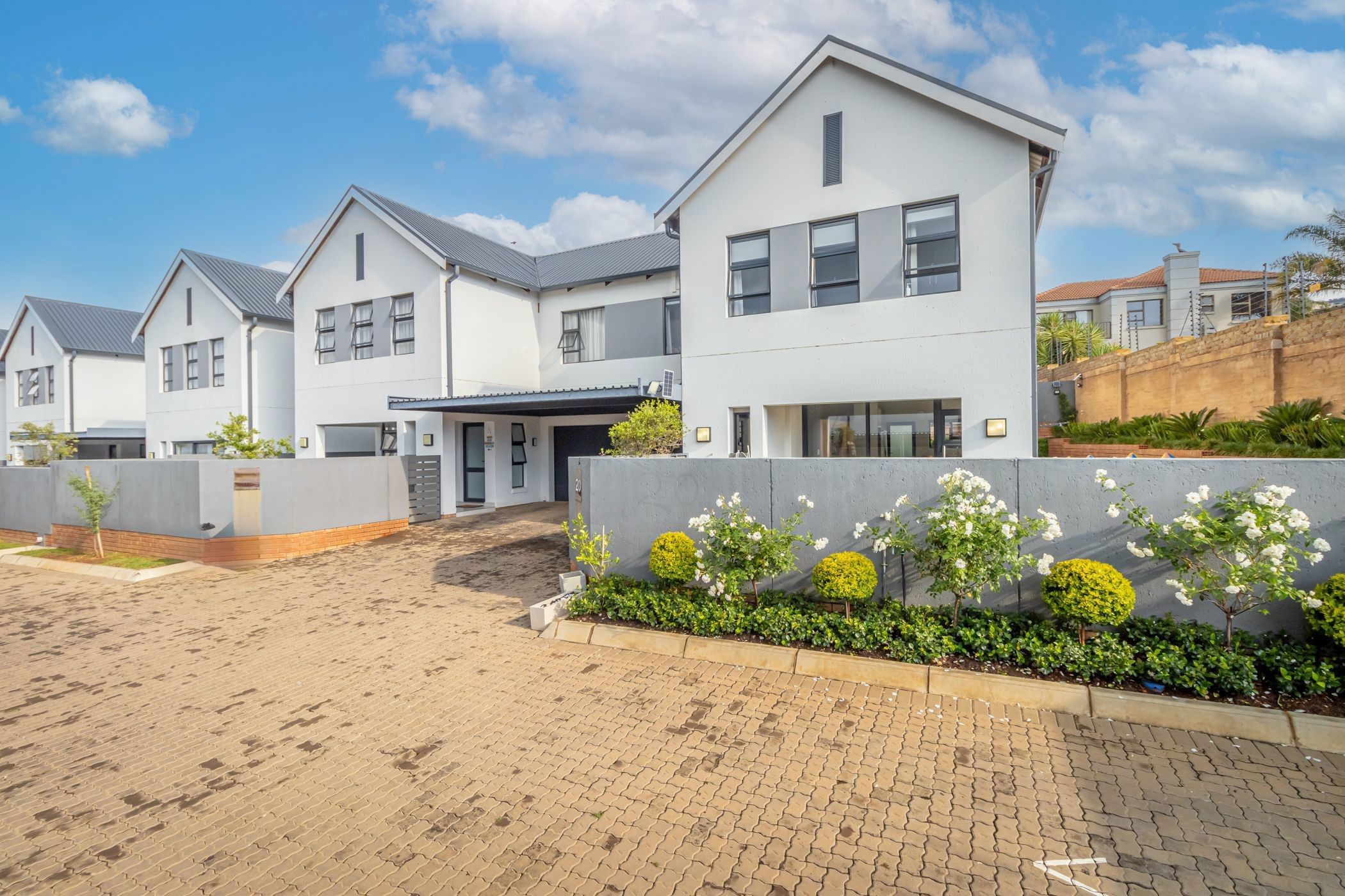 Security estate home for sale in Pinehaven - 1KR1716827