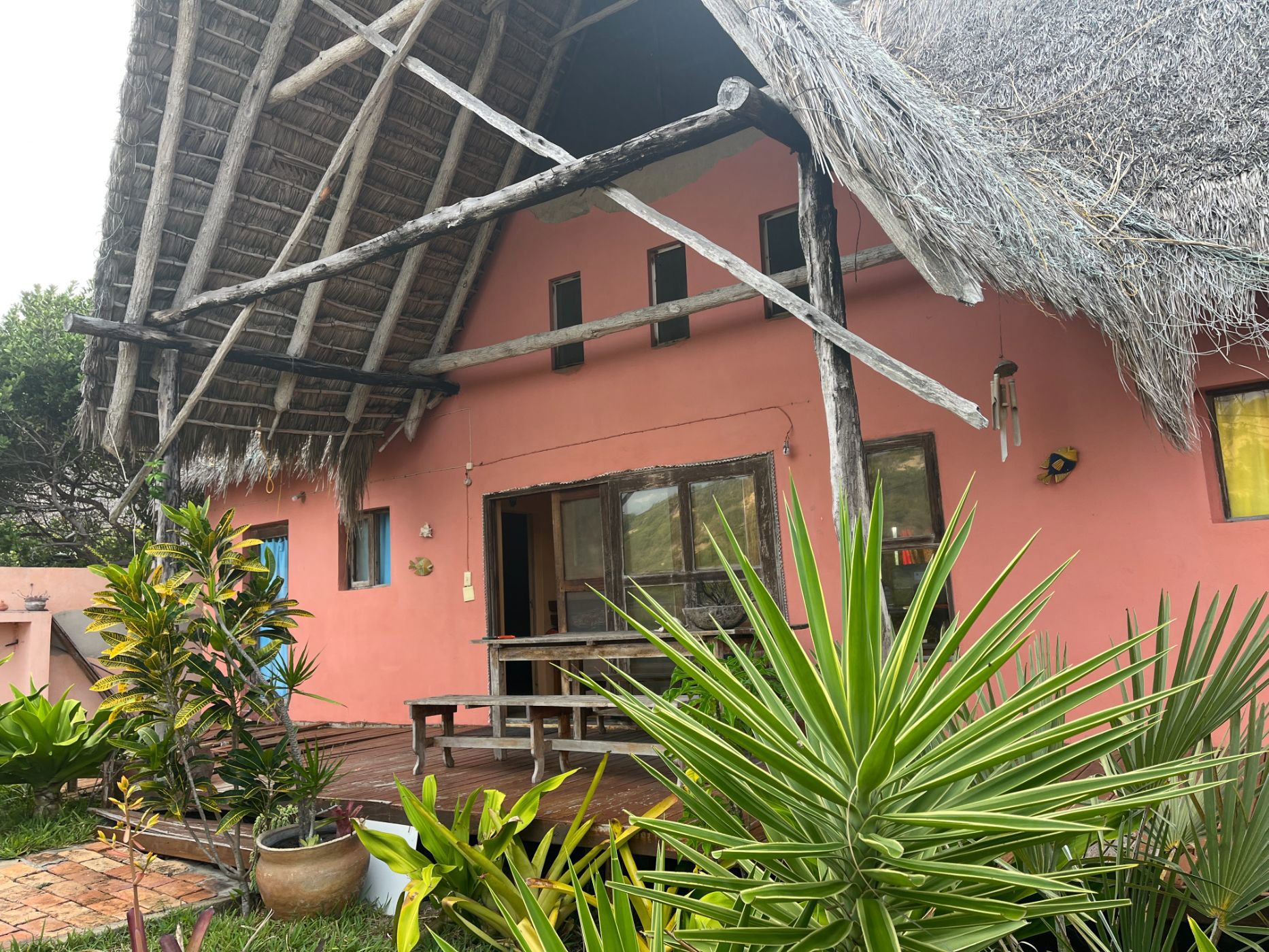 House for sale in Praia do Tofo, Mozambique - 3MQ1644189